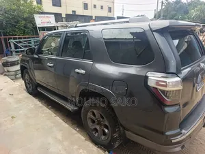 Toyota 4-Runner 2016 Gris