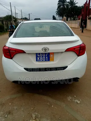 Toyota RAV4 2018 Blanc