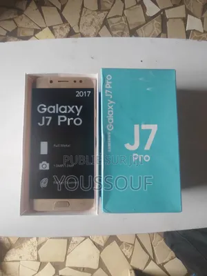Nouveau Samsung Galaxy J7 Pro 64 GB Doré