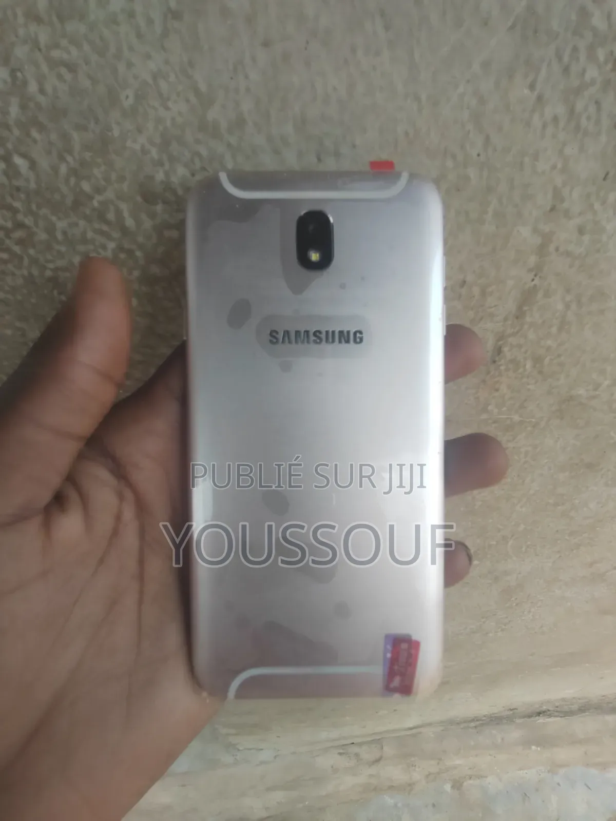 Nouveau Samsung Galaxy J7 Pro 64 GB Doré