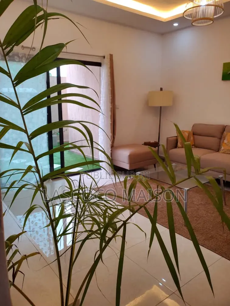 Meublé 1chbre Appartement dans Lascoco Maison, Cocody à Vendre