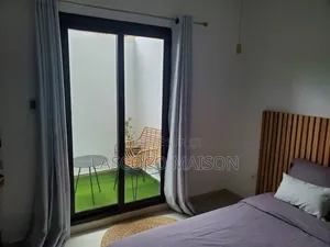 Meublé 1chbre Appartement dans Lascoco Maison, Cocody à Vendre