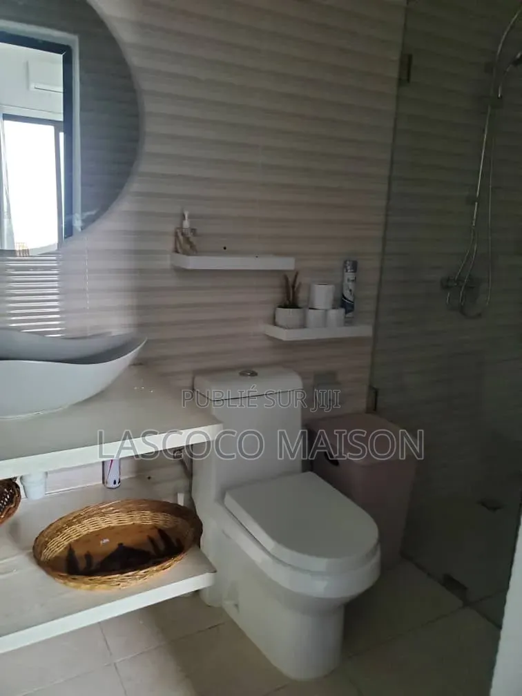 Meublé 1chbre Appartement dans Lascoco Maison, Cocody à Vendre