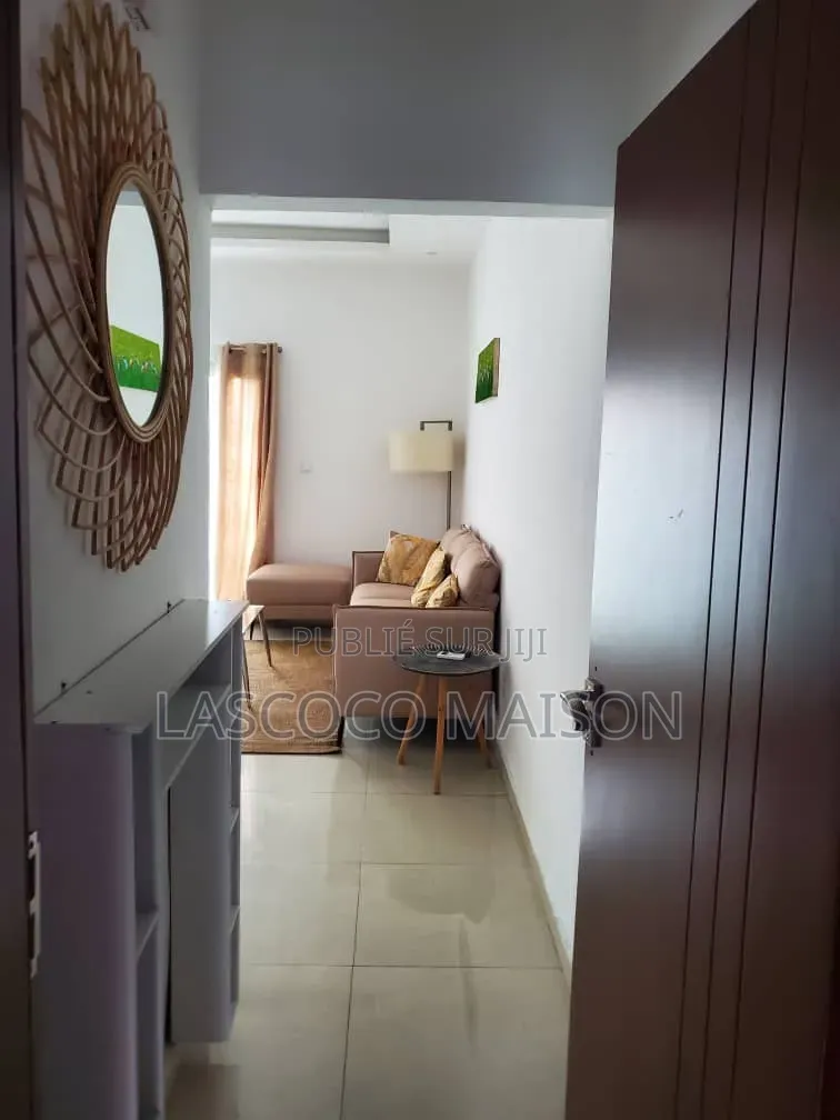 Meublé 1chbre Appartement dans Lascoco Maison, Cocody à Vendre