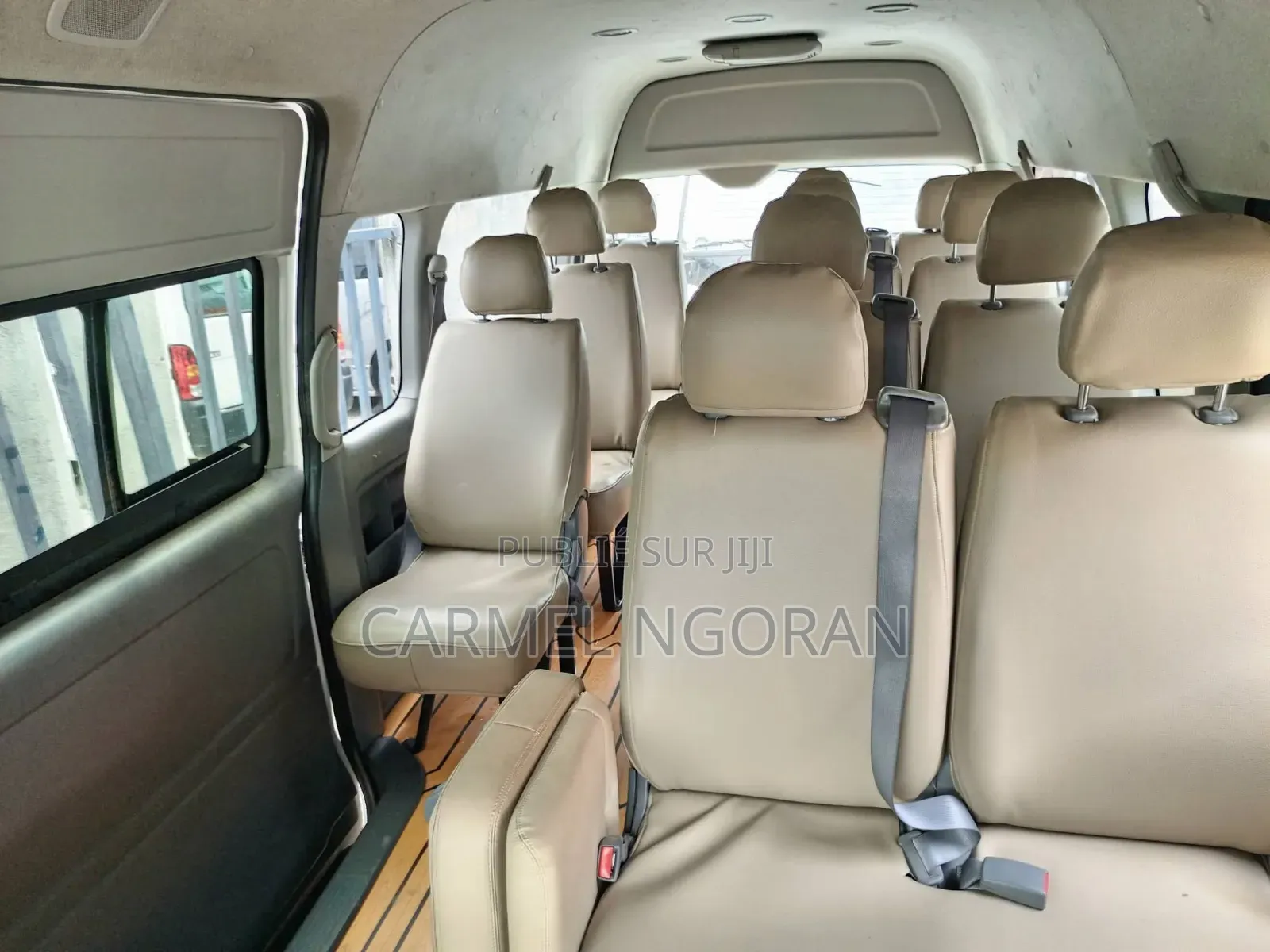 Toyota HiAce 2020 Beige