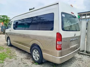 Toyota HiAce 2020 Beige