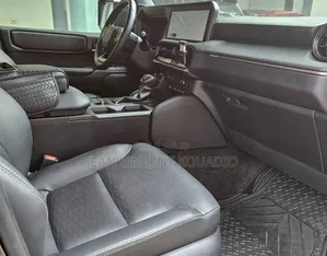 Toyota Land Cruiser Prado 2025 Noir