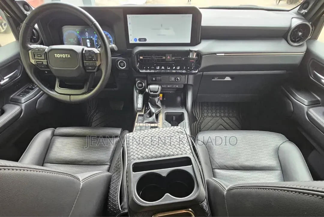 Toyota Land Cruiser Prado 2025 Noir