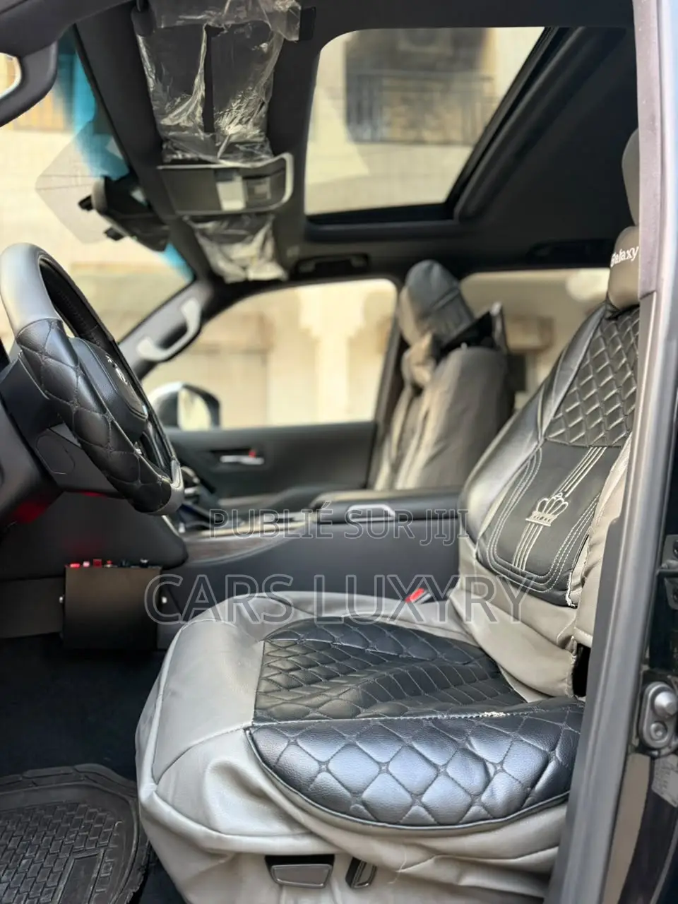 Toyota Land Cruiser LC300 2025 Noir