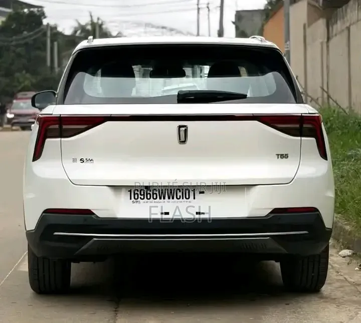 Bestune T77 1.2 FWD 2022 Blanc