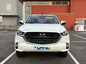 Mazda BT-50 2022 Blanc