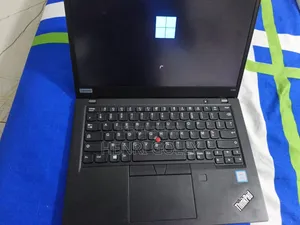 Nouveau Ordinateur portable Lenovo 100e 16GB Intel Core i7 SSD 512GB