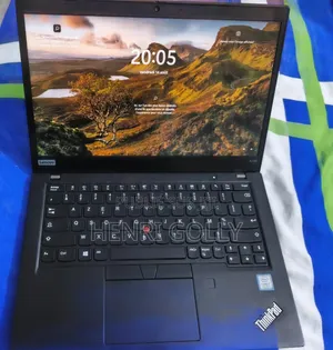Nouveau Ordinateur portable Lenovo 100e 16GB Intel Core i7 SSD 512GB