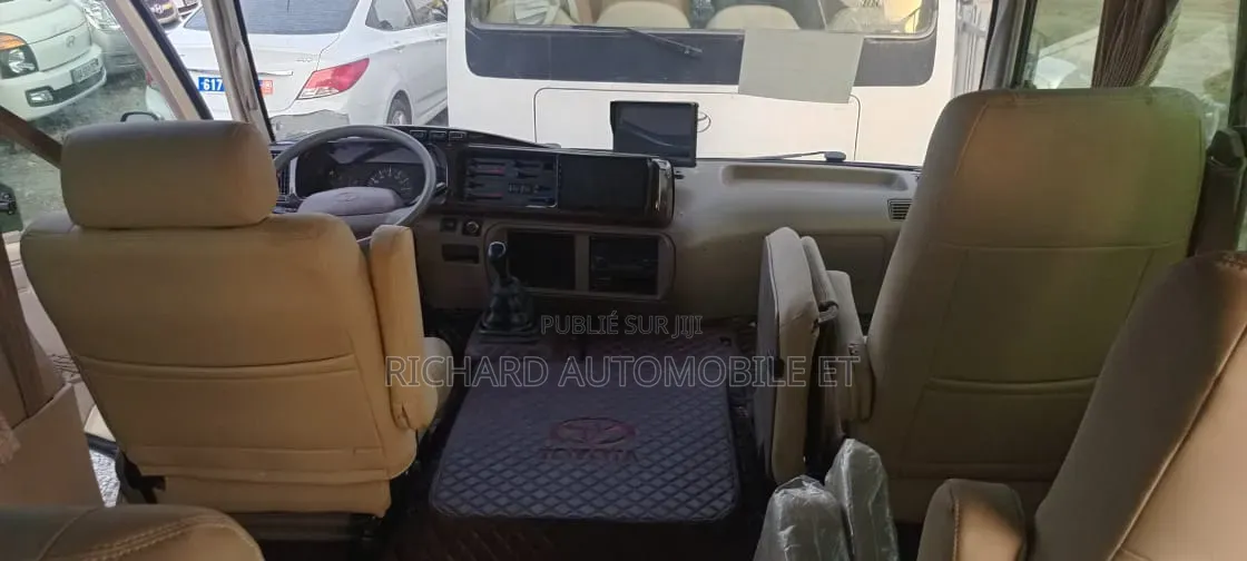 Toyota Sous-verre 2019 Marron