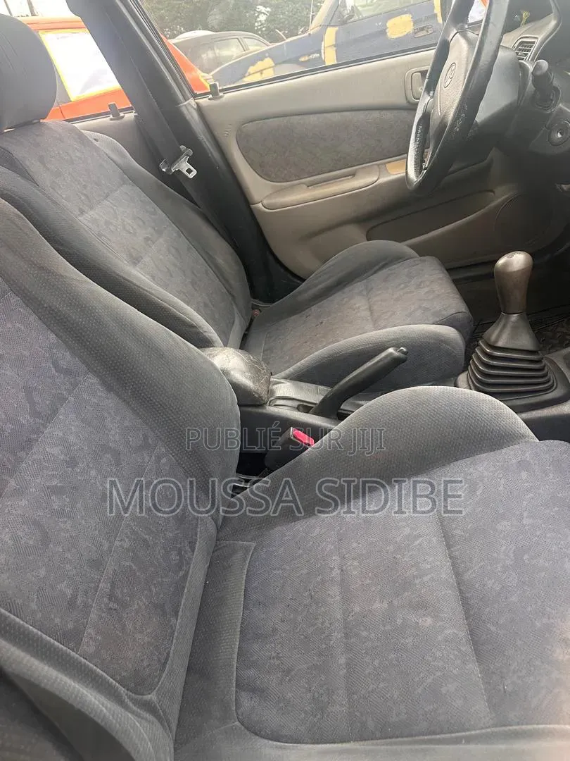 Toyota Corolla 2005 Bleu