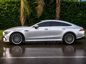 Mercedes-Benz AMG GT GT 43 4MATIC+ (4 dr) 2021 Gris