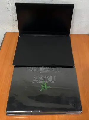 Nouveau Ordinateur portable Razer Lame 16GB AMD Ryzen 9 SSD 1T
