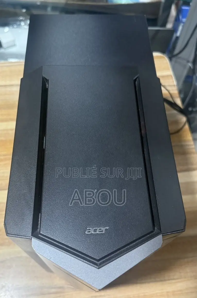 Ordinateur de bureau Acer NITRO 50 16GB Intel Core i5 SSD 512GB