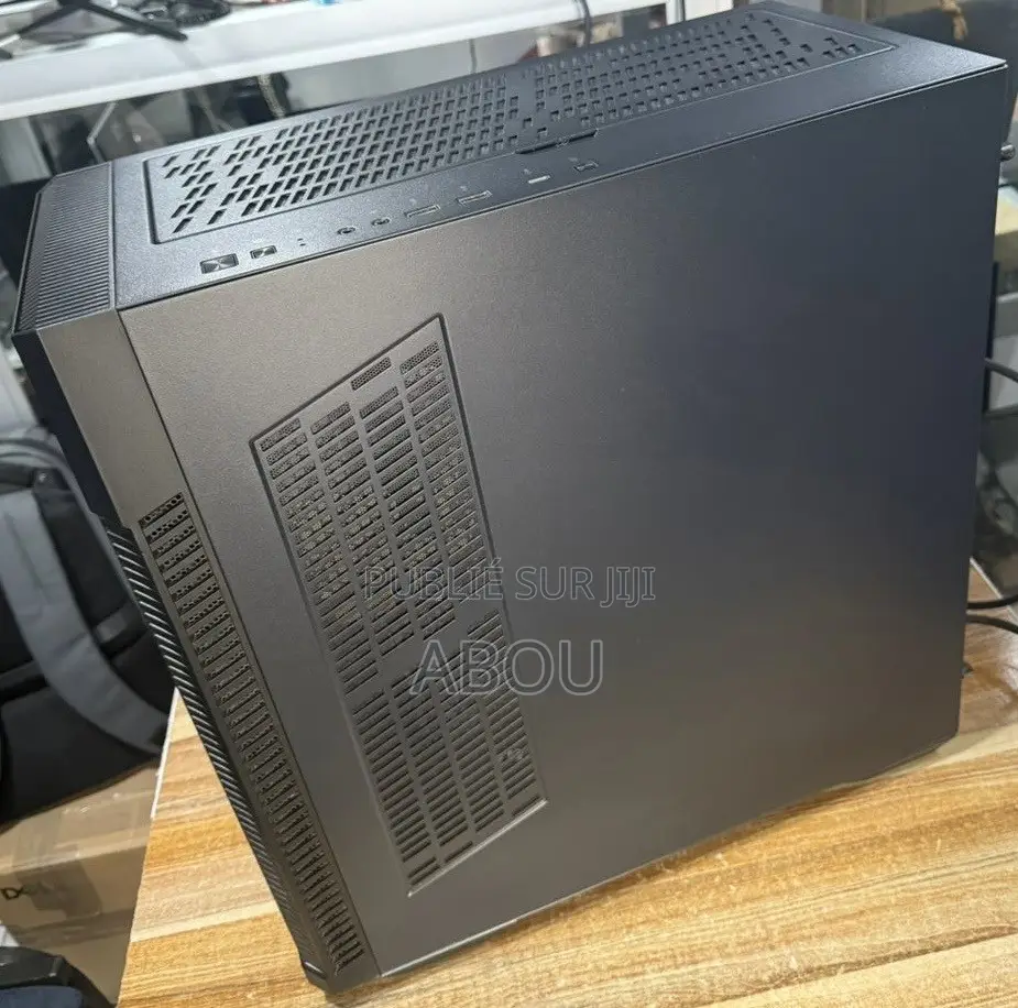 Nouveau Ordinateur de bureau MSI Autre 16GB Intel Core i7 SSD 1T