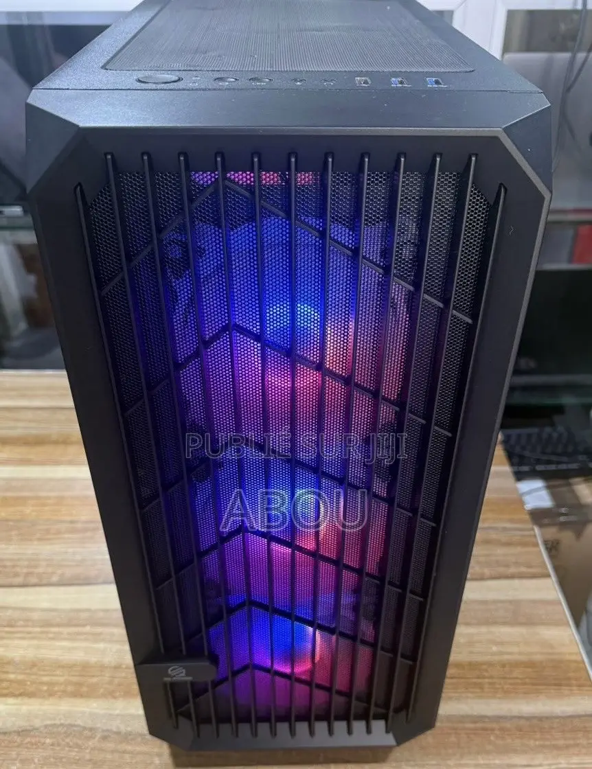 Nouveau Ordinateur de bureau Gigabyte Autre 16GB AMD Ryzen 7 SSD 1T