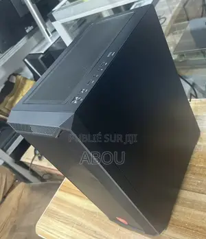 Nouveau Ordinateur de bureau MSI Autre 32GB Intel Core i5 SSD 1T