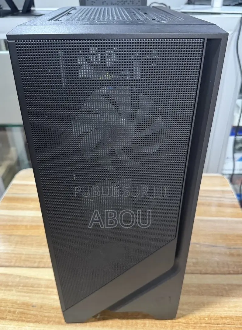 Nouveau Ordinateur de bureau Gigabyte Autre 16GB AMD Ryzen 7 SSD 512GB