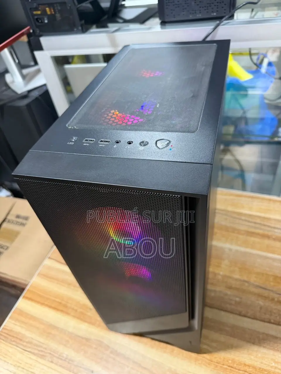 Nouveau Ordinateur de bureau Gigabyte Autre 16GB AMD Ryzen 7 SSD 512GB