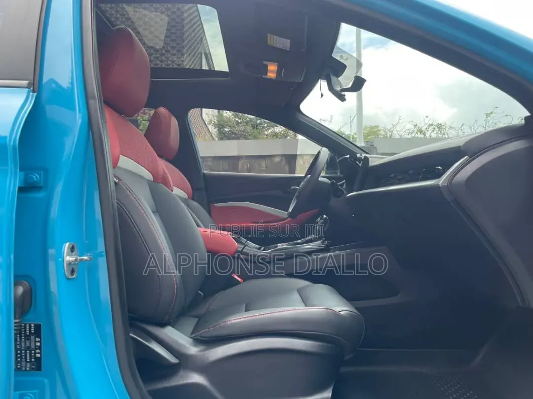 MG MG5 180DVVT CVT Luxury 2022 Bleu