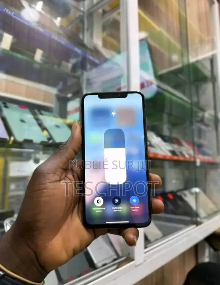 Nouveau Apple iPhone XS 64 GB Jaune