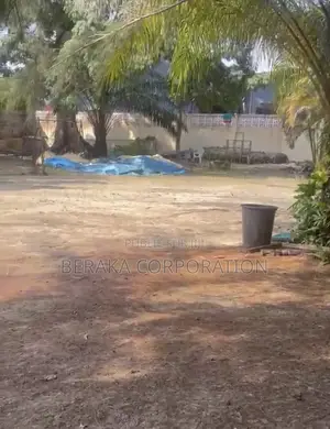  BAIL CONSTRUCTION À ABATTA VILLAGE – 1 200 M2  Localisation : Abat