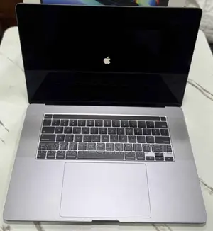 Ordinateur portable Apple MacBook Pro 2019 16GB Intel Core i9 SSD 1T