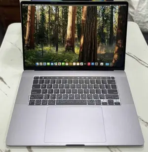 Ordinateur portable Apple MacBook Pro 2019 16GB Intel Core i9 SSD 1T