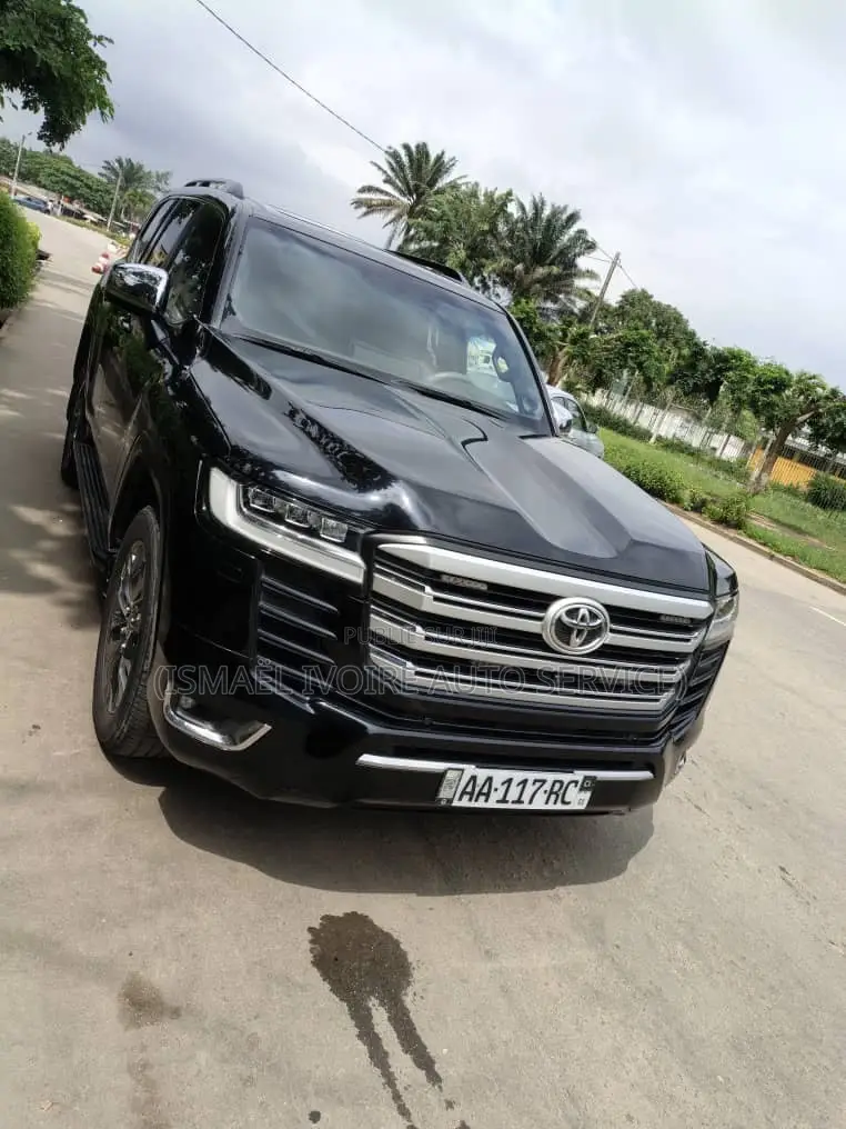 Toyota Land Cruiser 2025 Noir