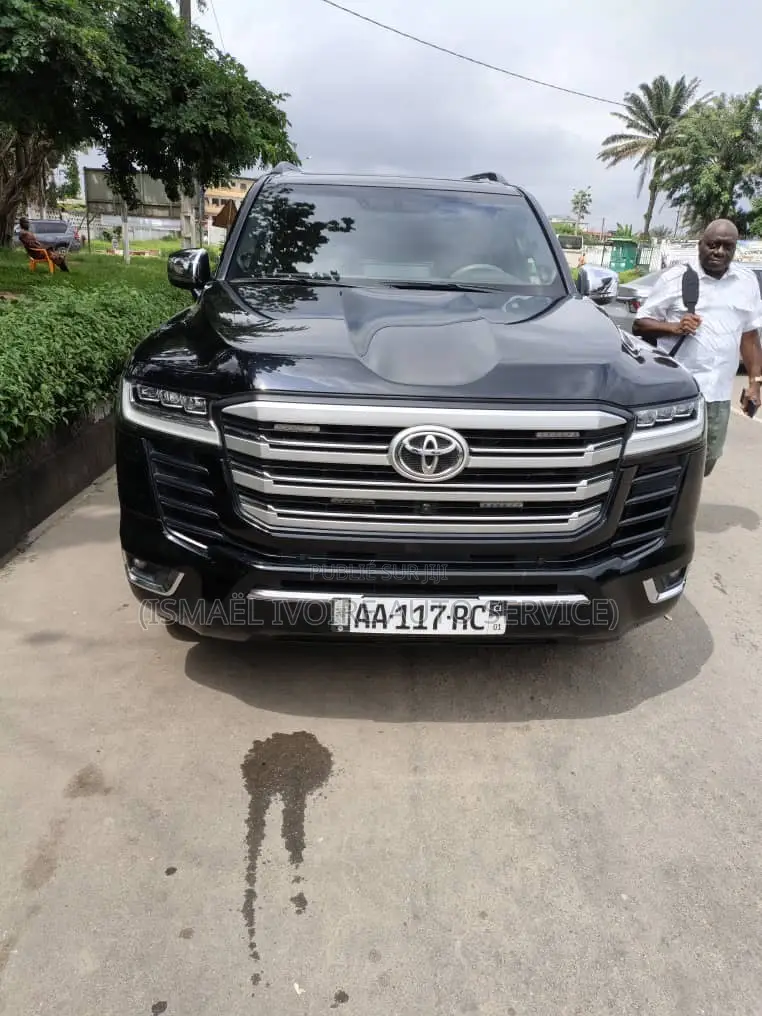 Toyota Land Cruiser 2025 Noir