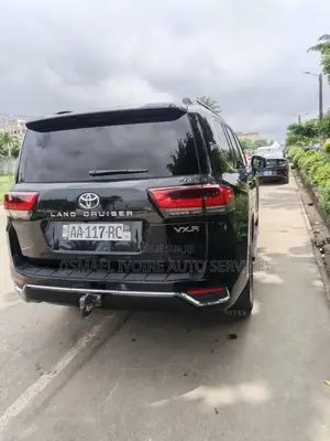 Toyota Land Cruiser 2025 Noir