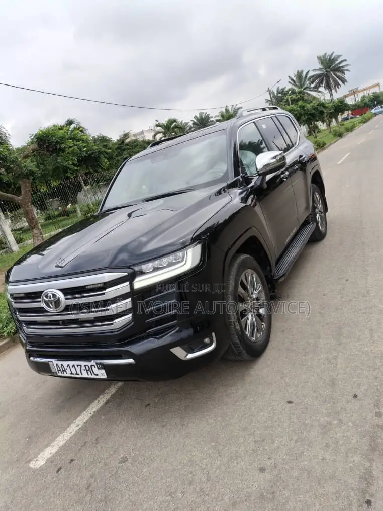 Toyota Land Cruiser 2025 Noir