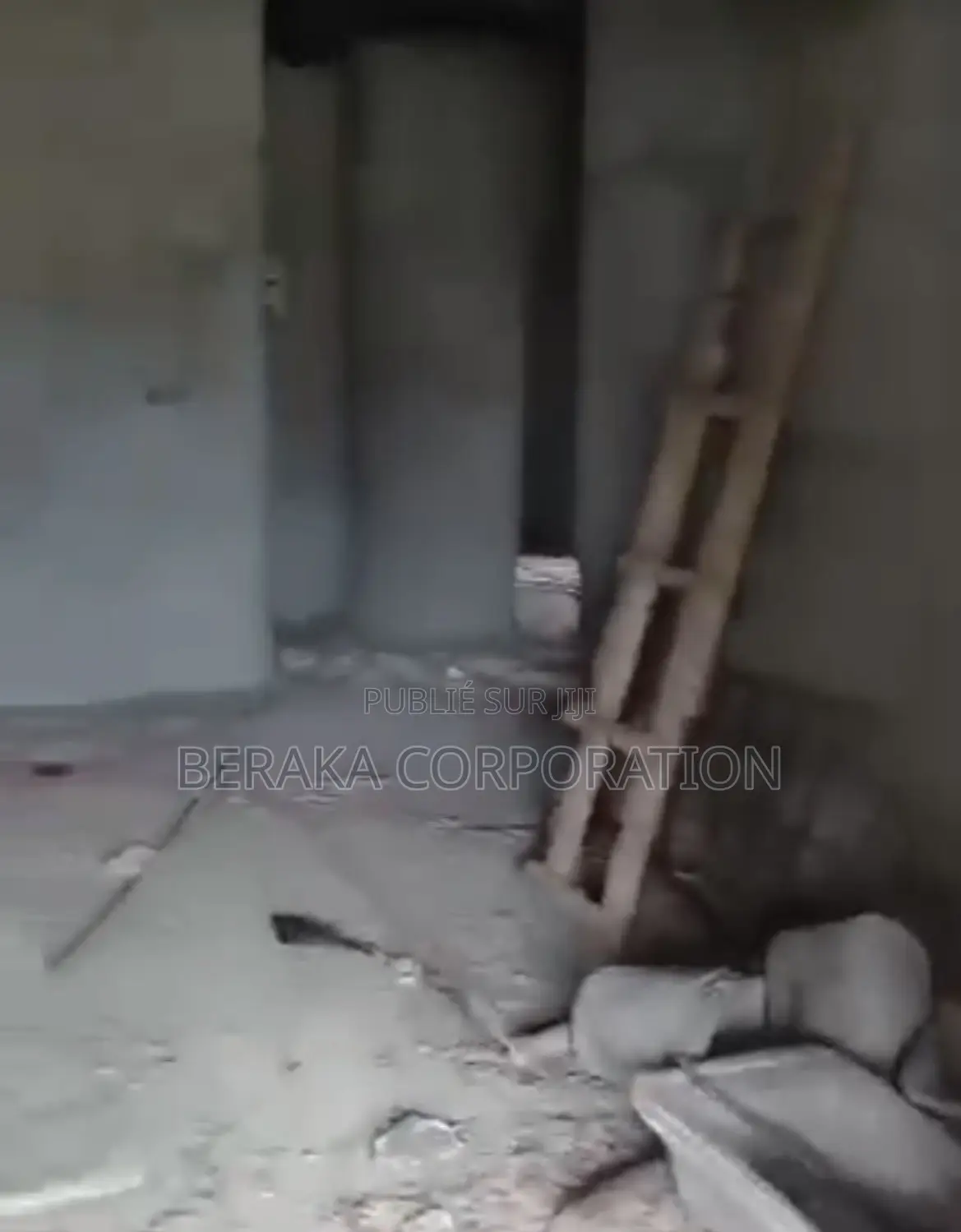 5chbre Villa dans Beraka Corporation, Songon à Vendre