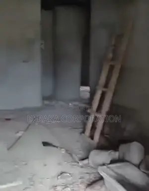 5chbre Villa dans Beraka Corporation, Songon à Vendre