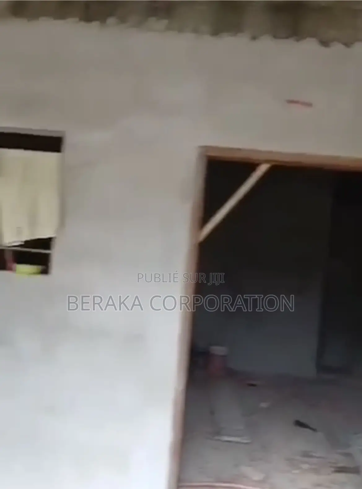 5chbre Villa dans Beraka Corporation, Songon à Vendre
