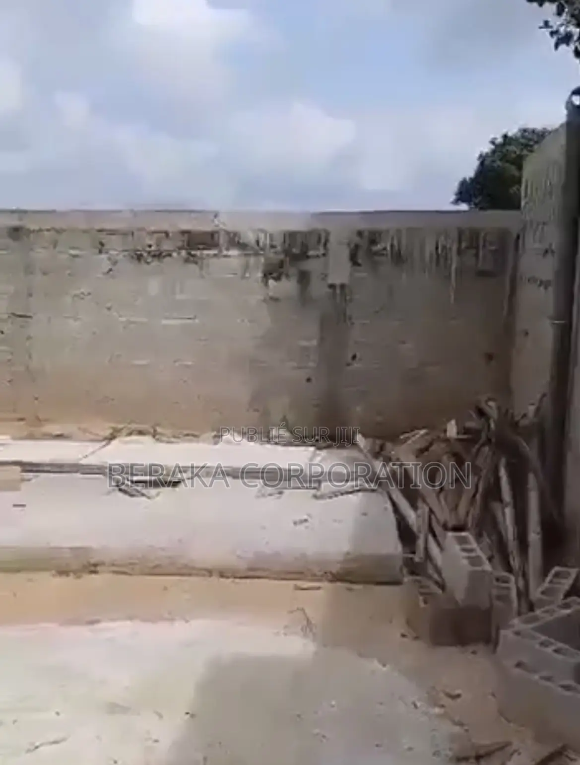 5chbre Villa dans Beraka Corporation, Songon à Vendre