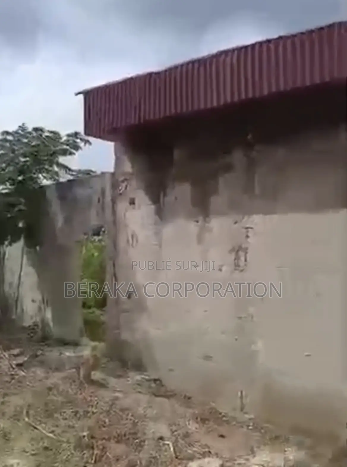 5chbre Villa dans Beraka Corporation, Songon à Vendre