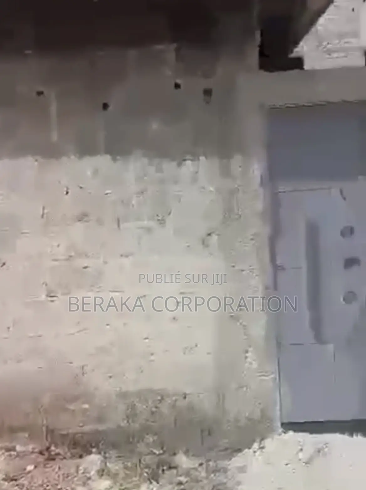 5chbre Villa dans Beraka Corporation, Songon à Vendre