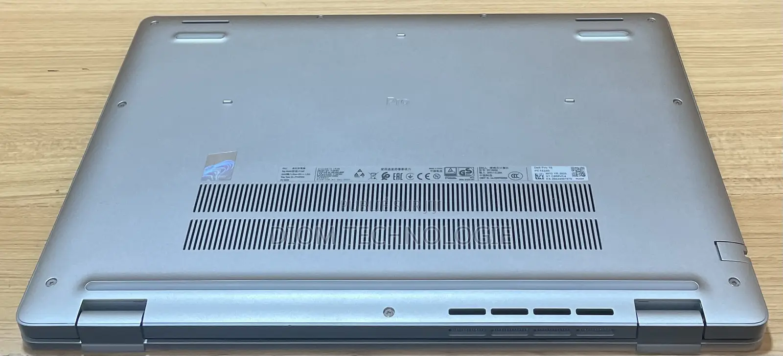 Ordinateur portable Dell 16 Premium 16GB Intel Core Ultra 7 SSD 512GB