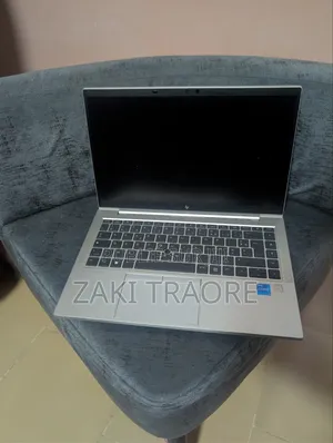 Ordinateur portable HP EliteBook 840 G8 16GB Intel Core i5 SSD 512GB