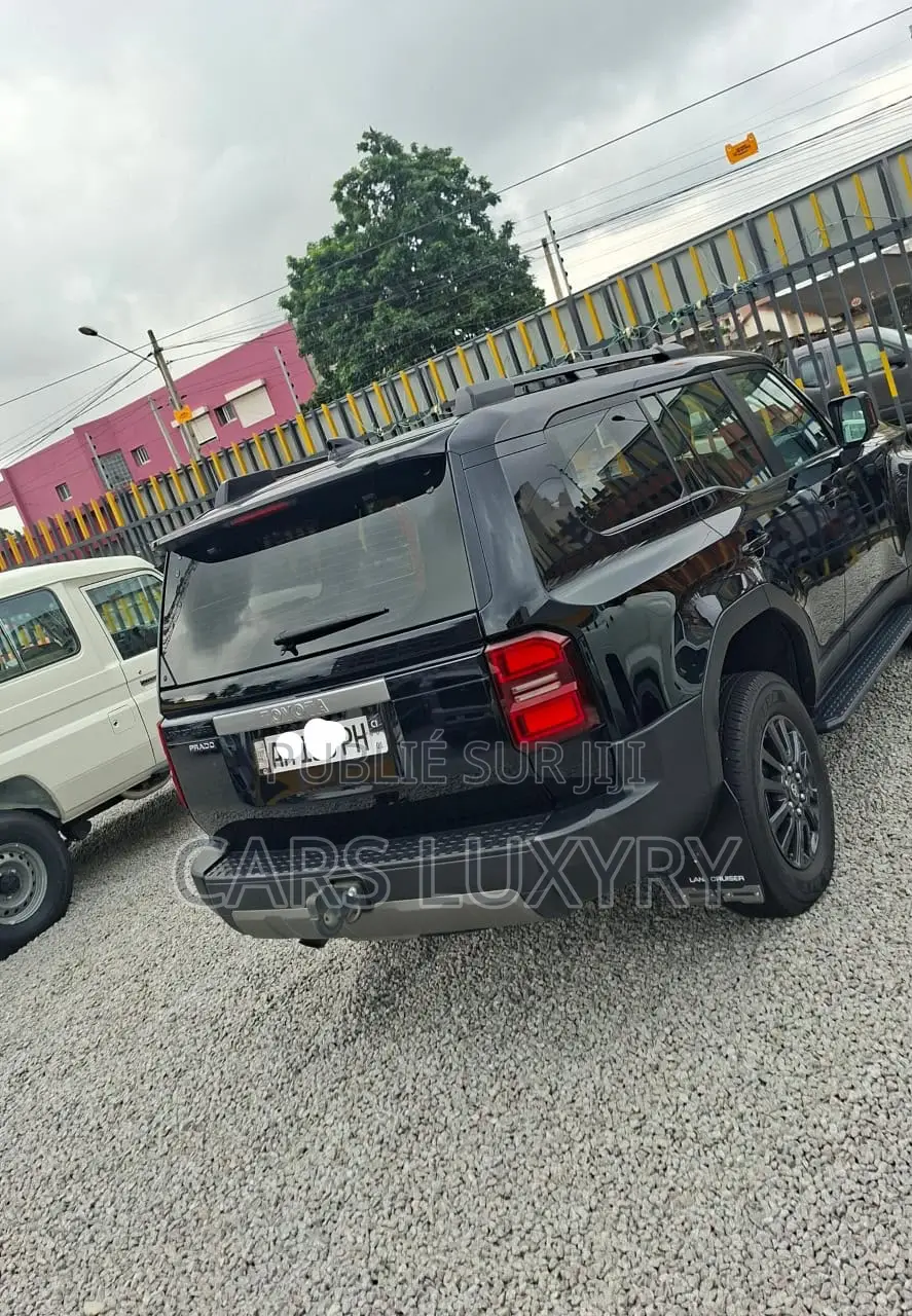 Toyota Land Cruiser Prado 2026 Noir
