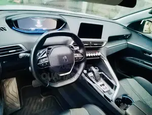 Peugeot 5008 1.2 PureTech 130 2021 Blanc
