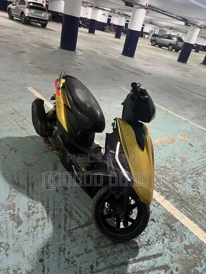 Yamaha Aerox 2015 Jaune