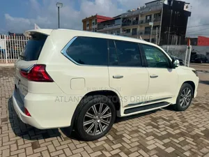 Lexus LX 2018 Blanc