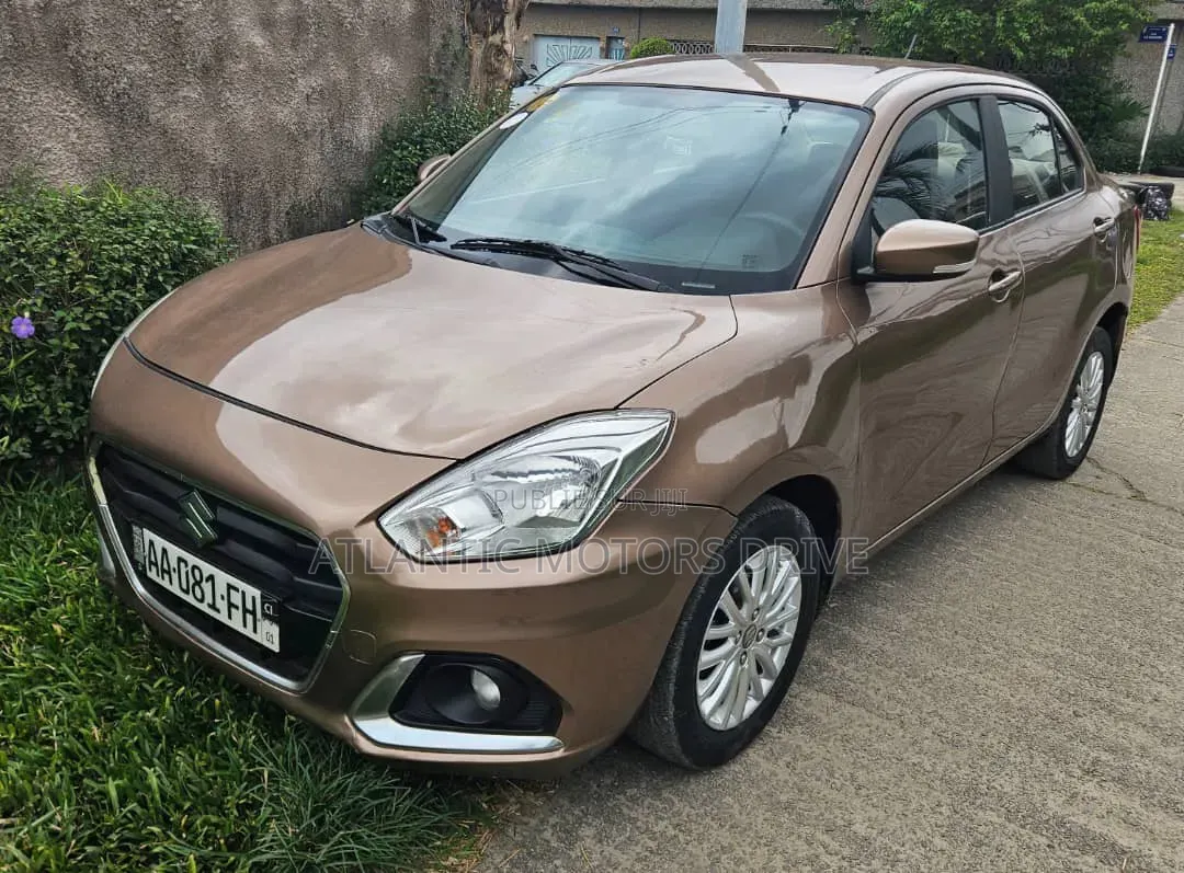 Suzuki Dzire 2024 Gris
