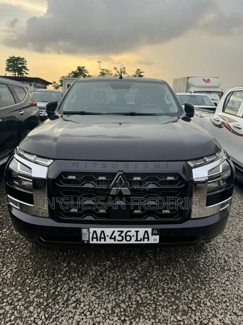 Nouveau Mitsubishi L200 2025 Noir